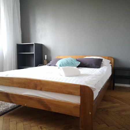 Hard Center Apartment Варшава Екстериор снимка