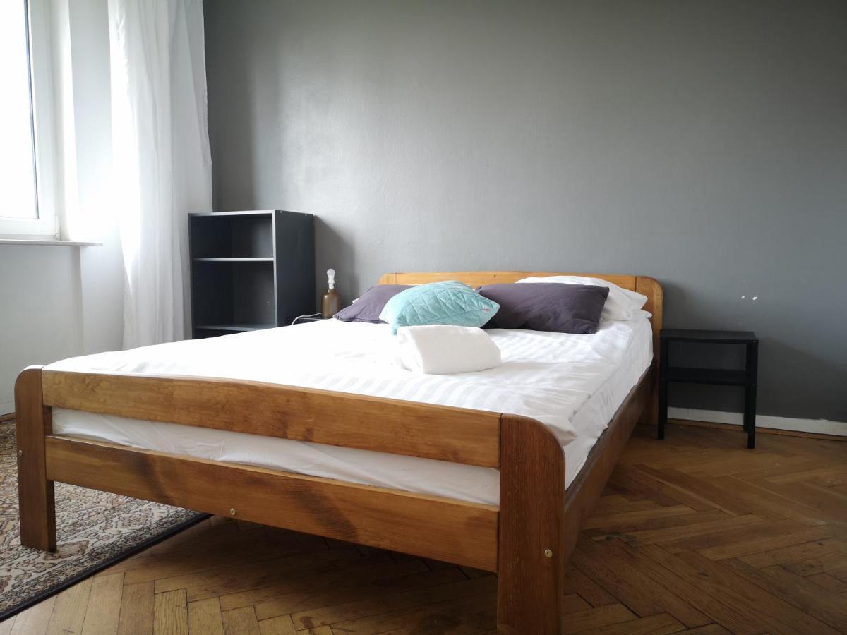 Hard Center Apartment Варшава Екстериор снимка